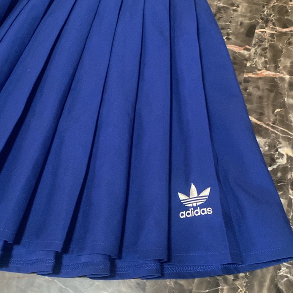 Adidas Pleated Blue Skirt NWOTS - Picture 6 of 10